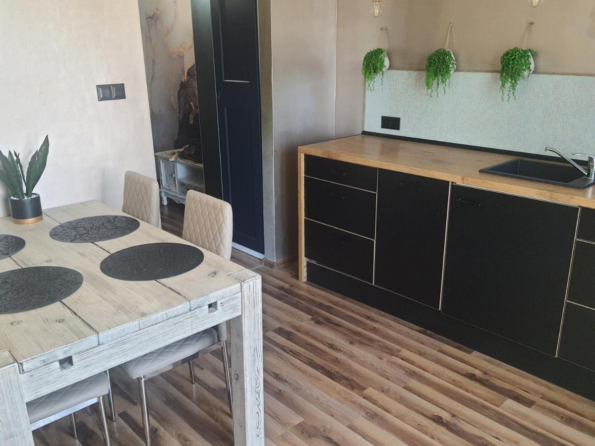 Apartament Nad Fontanna Apartment Malbork Bagian luar foto